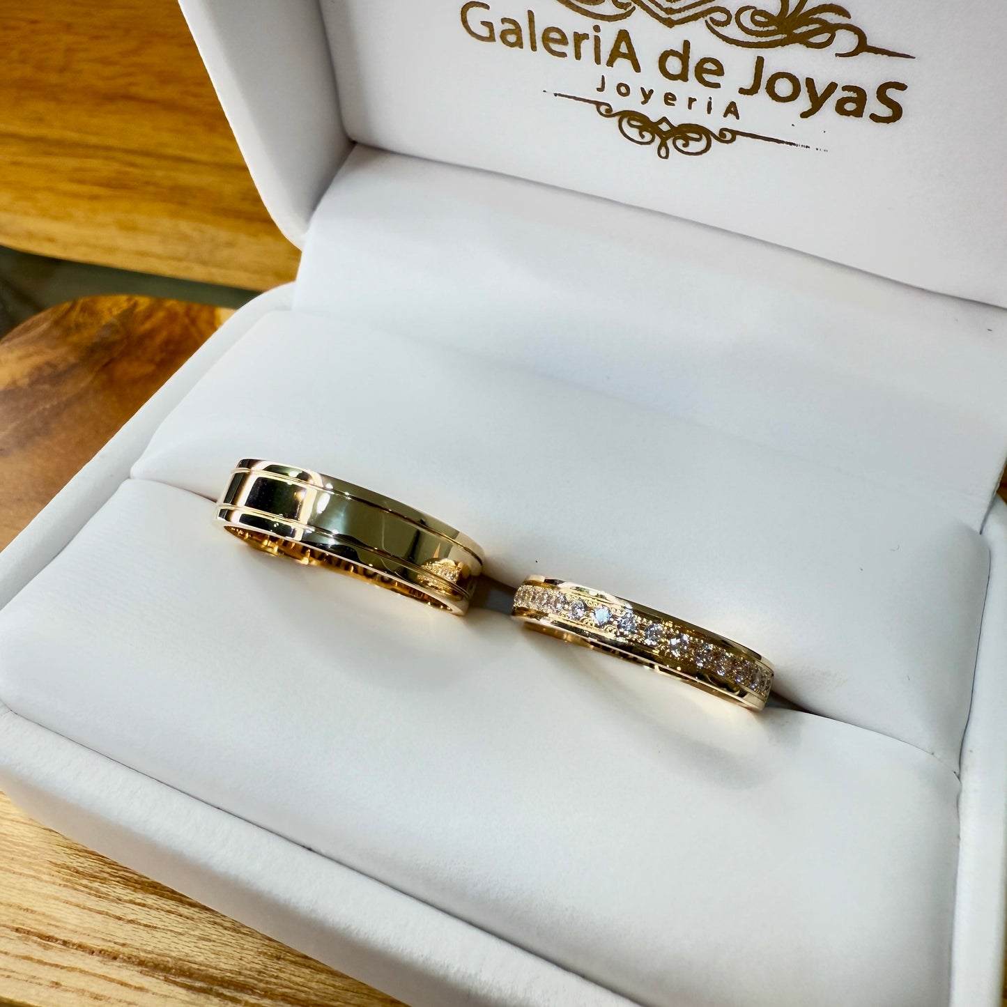 Par de anillos de boda