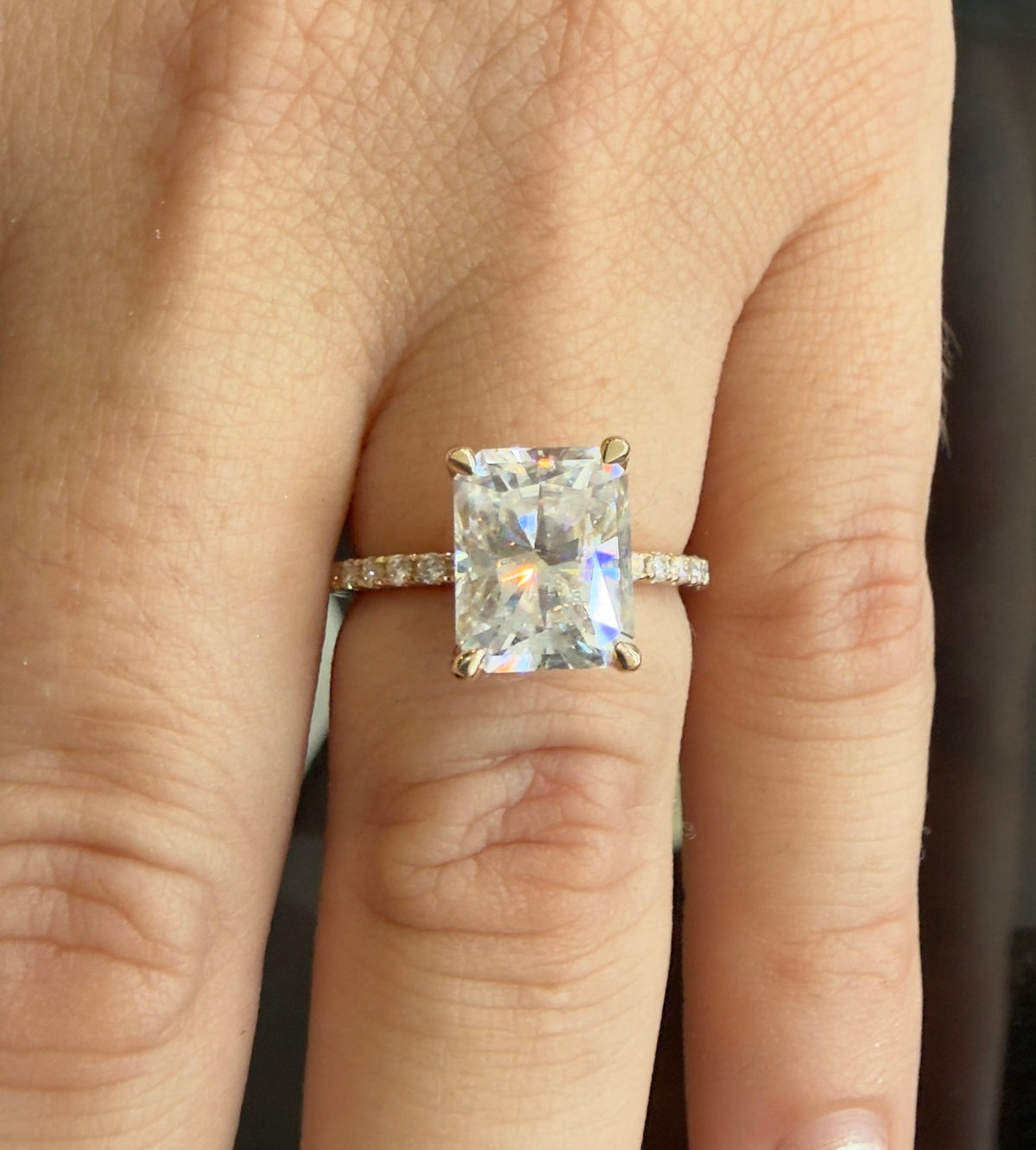 Anillo compromiso corte radiante