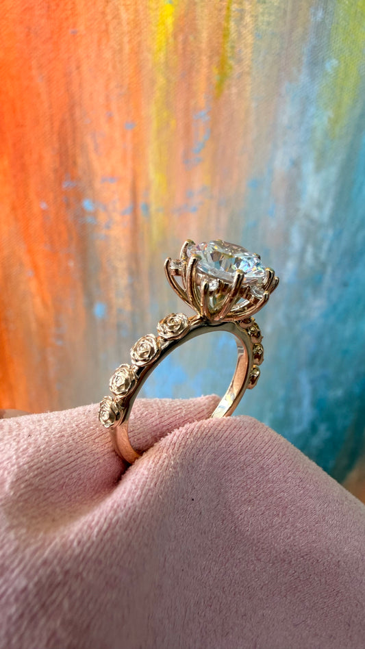 Anillo de Compromiso Corte Redondo — Mod. 1