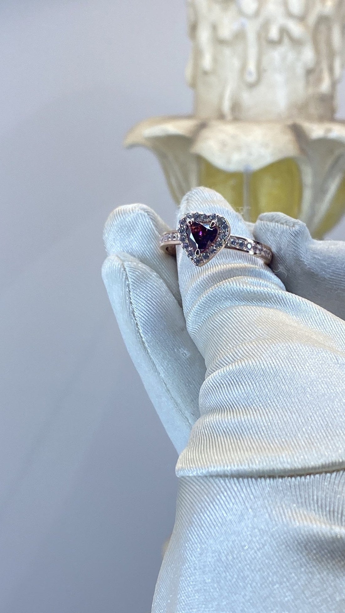 Anillo de compromiso solitario en oro — Galería de Joyas, Costa Rica
