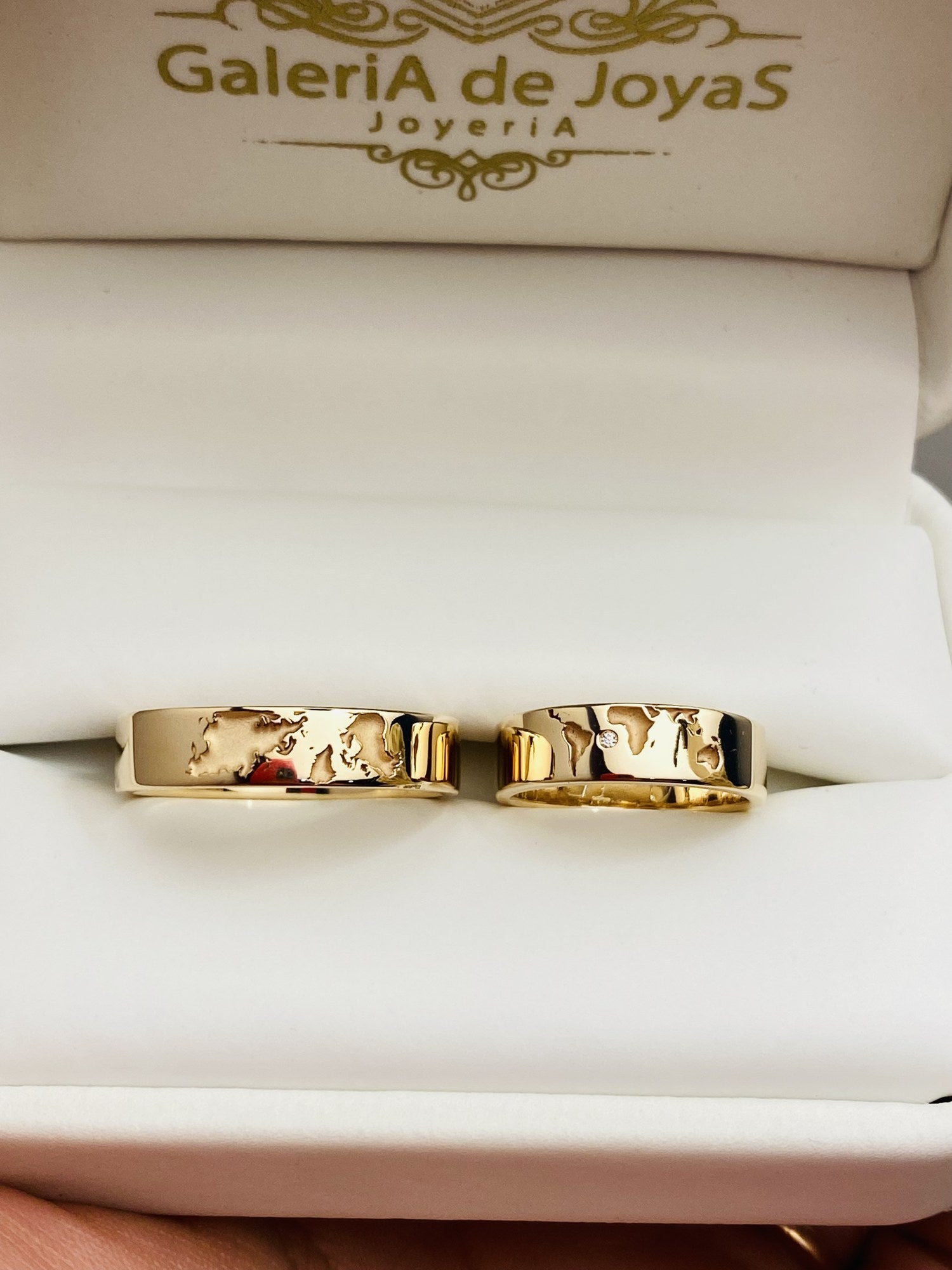 Dúo de Matrimonio en Oro 10k — Mod. 25