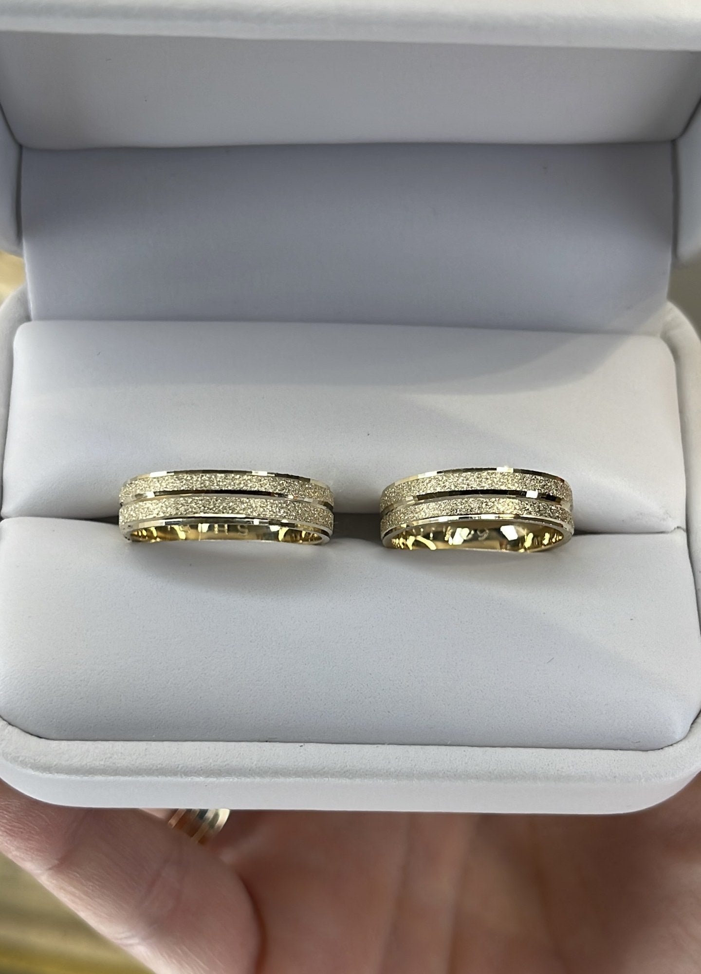 Dúo de Matrimonio en Oro 10k — Mod. 61