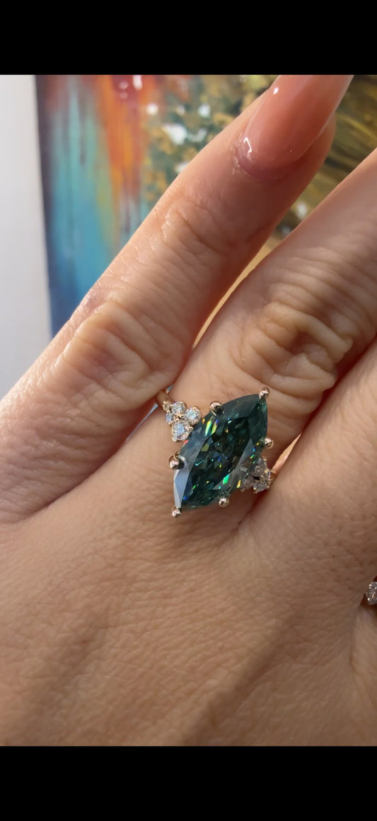 Anillo de Compromiso Corte Marquise en Oro 14k — Mod. 6