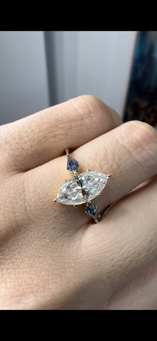 Anillo de Compromiso Corte Marquise en Oro 14k — Mod. 11