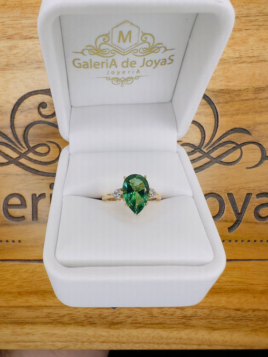 Anillo de Compromiso Corte Pera en Oro 10k — Mod. 8