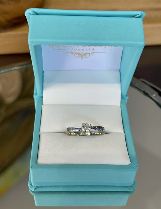 Anillo de Compromiso Corte Redondo en Oro 10k — Mod. 22