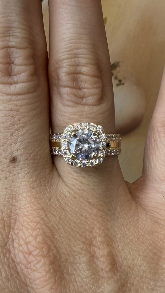 Anillo de Compromiso Corte Redondo en Oro 14k — Mod. 26