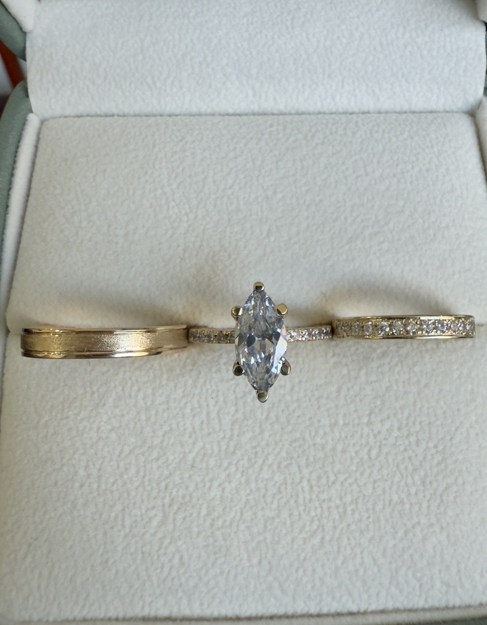 Trío de Matrimonio en Oro 10k — Mod. 18